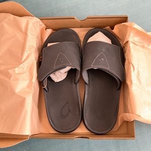 Olukai Men’s Nalu Slide in black/black size 10 never worn in box